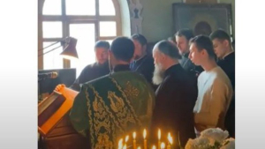 &quot;Батько їх - Кирило, РПЦ - їх мати&quot;, - українці відреагували на піснеспіви священнослужителів УПЦ МП