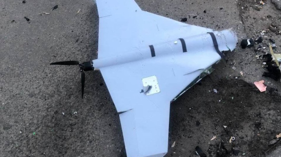 На Кіровоградщині уламки збитого дрона пошкодили покрівлю будинку та залізничну дорогу