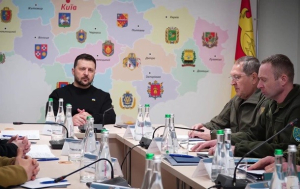 «Допомагає вистояти»: Зеленський провів нараду в Кропивницькому