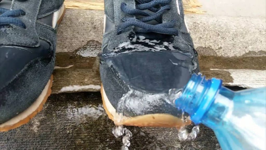 Як захистити взуття від води в домашніх умовах