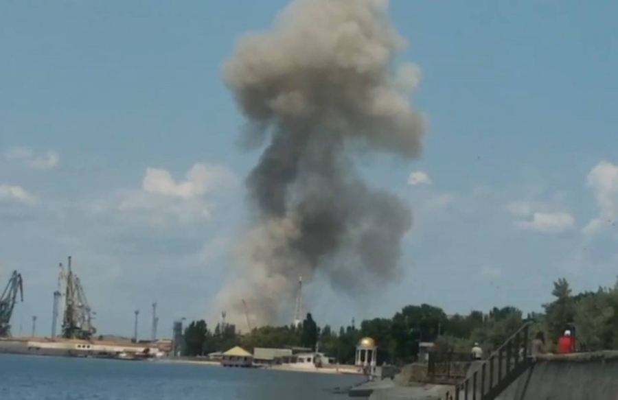 «Не підійшов клімат». Росіяни терміново покидають Бердянський порт після ракетного удару ЗСУ — Федоров