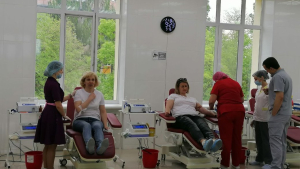 У Кропивницькому здають кров для поранених бійців і травмованих в аваріях. Хто може бути донором