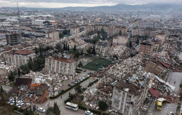 Землетрус у Туреччині: кількість жертв перевищила 3,5 тисячі осіб, у країні оголошено НС
