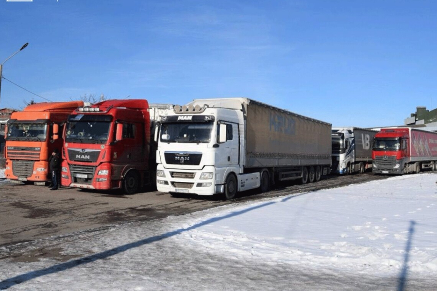 Польські фермери анонсували повну блокаду українських перевезень
