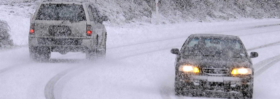 Названо три головні правила для безпечної їзди в снігопад