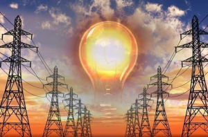 Чи можливі відключення світла? Українці масово ввімкнули кондиціонери — і в енергосистемі утворився дефіцит