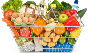 Супермаркети знизили ціни на низку продуктів у грудні: що здешевшало найбільше