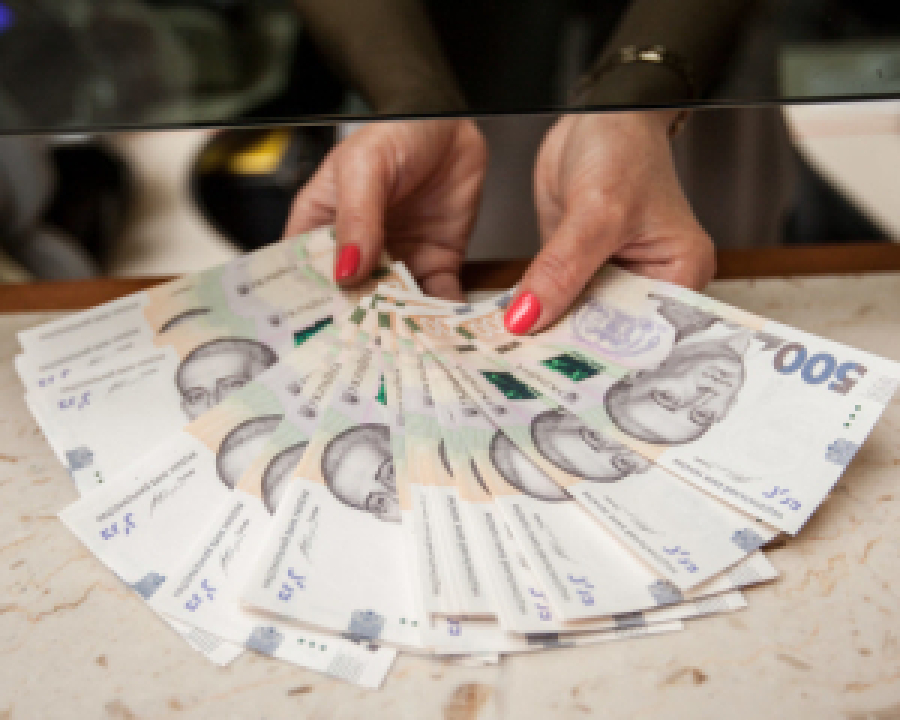 Середня зарплата в Україні за рік зросла: показники